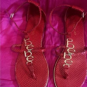 Red size 7 crocodile pattern Bebe sandal